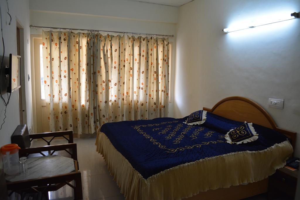 Hotel Mansarover International Haridwār Εξωτερικό φωτογραφία