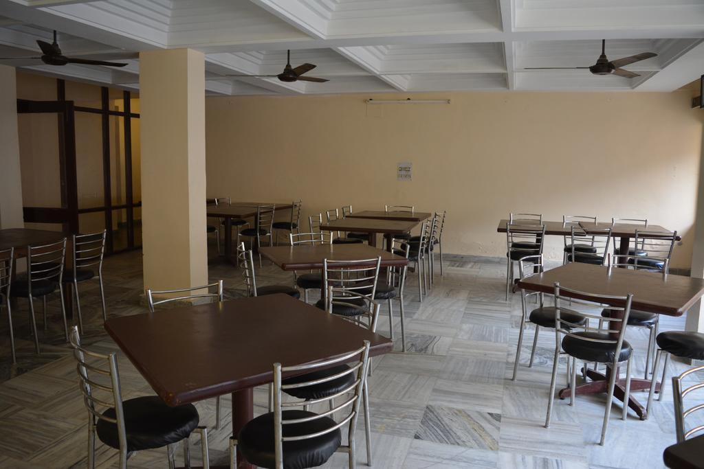 Hotel Mansarover International Haridwār Εξωτερικό φωτογραφία
